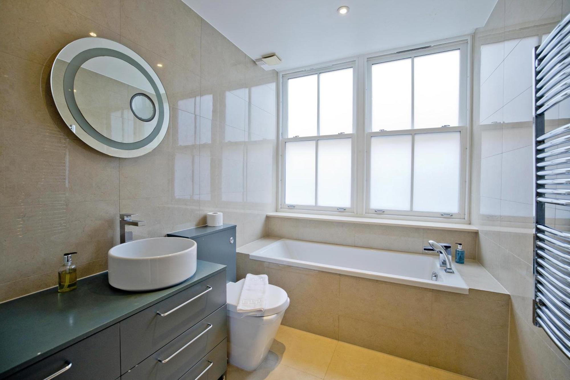 Imperial Liverpool Street Apartments London Exterior photo