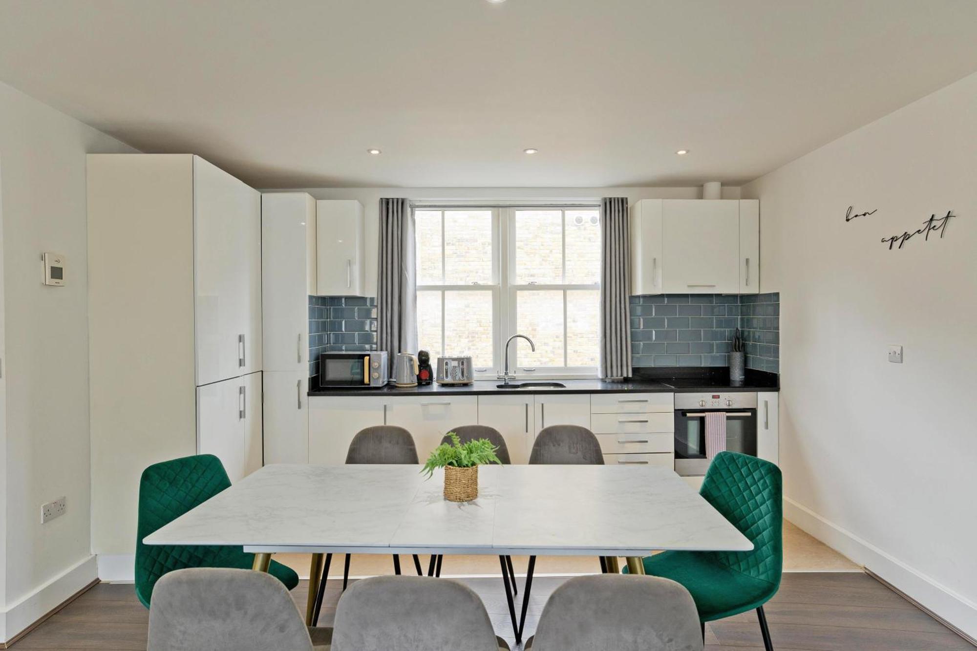 Imperial Liverpool Street Apartments London Exterior photo
